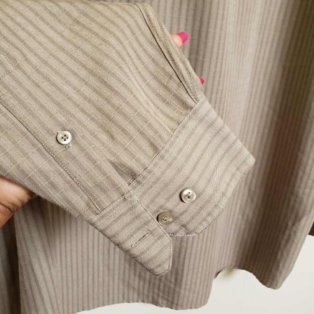 LIZ CLAIBORNE Men's Casual Buttoned Shirt - Picture 4 of 5